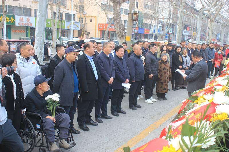 ����Ӣ��־ �s�m(x��)�ۇ��� | ���h���l(w��i)��(zh��n)88����o(j��)����¡���e��